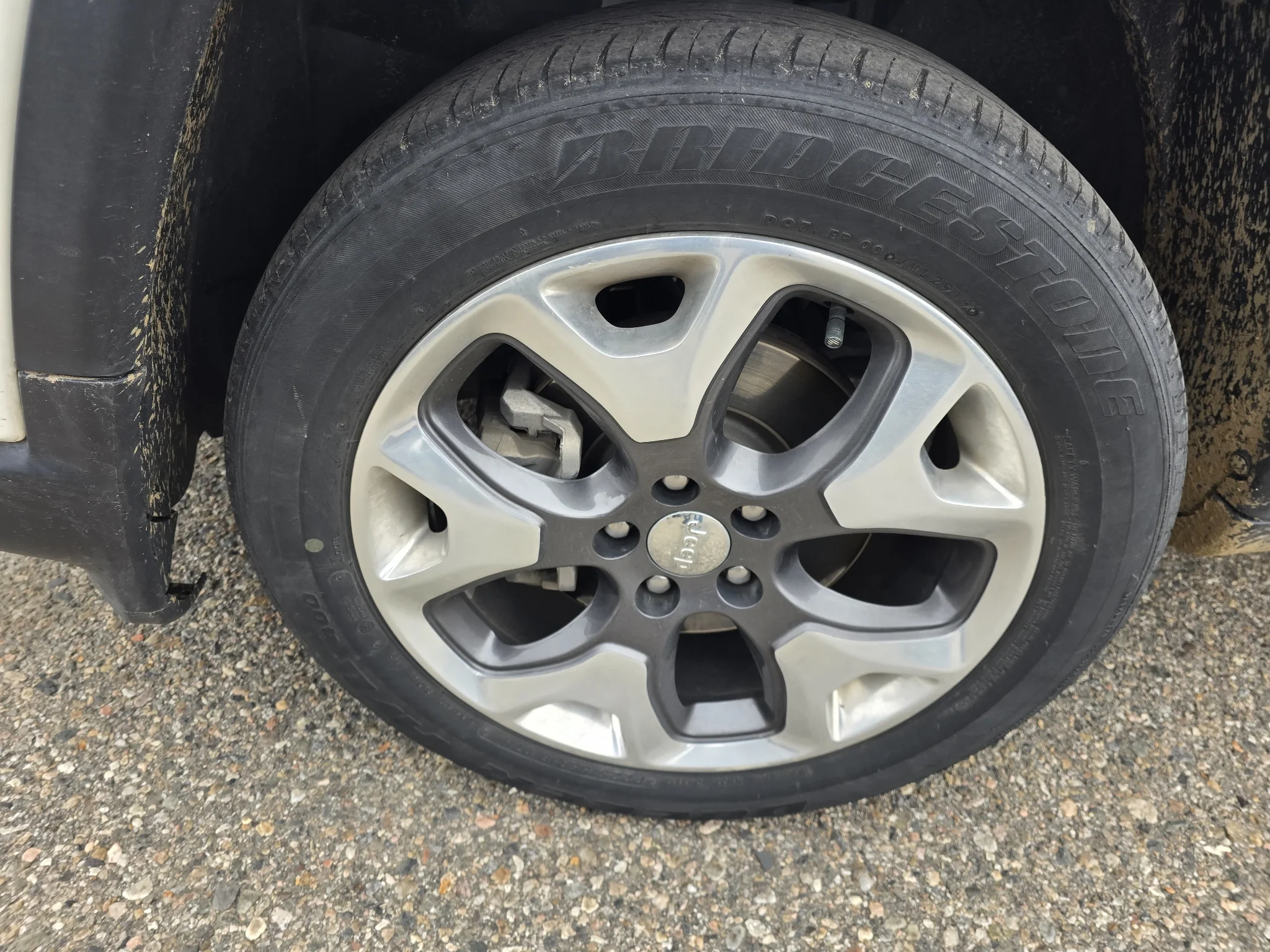 Used 2019 White Clearcoat Jeep Limited image 21
