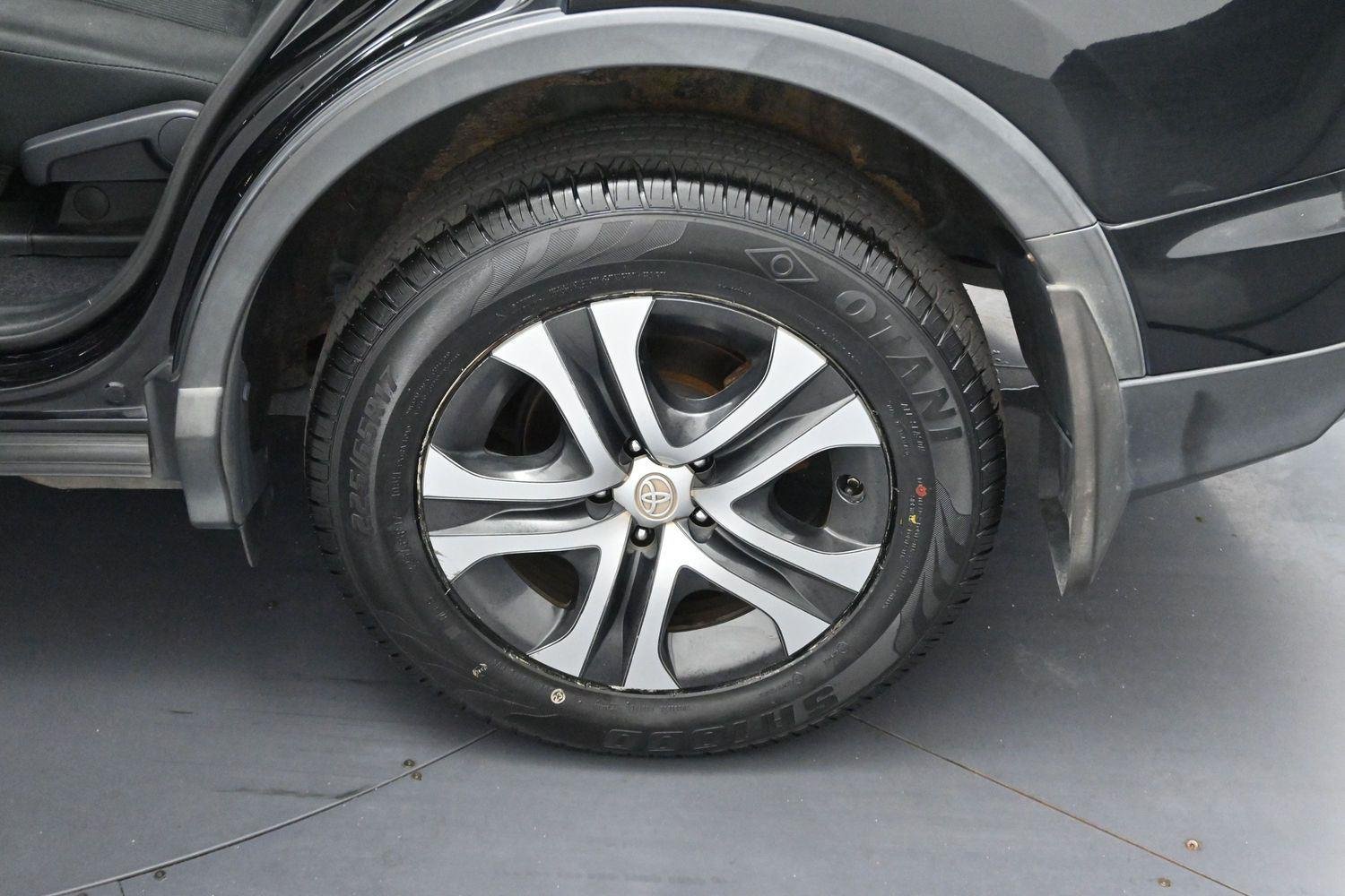 Used 2018 Black Toyota LE image 27