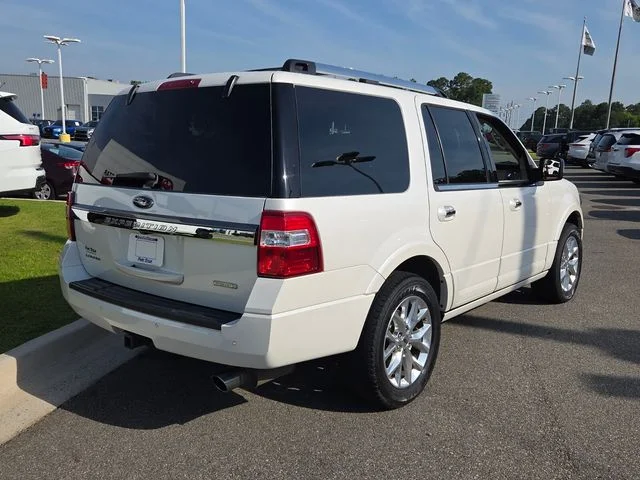 Used 2017 White Ford Limited image 13