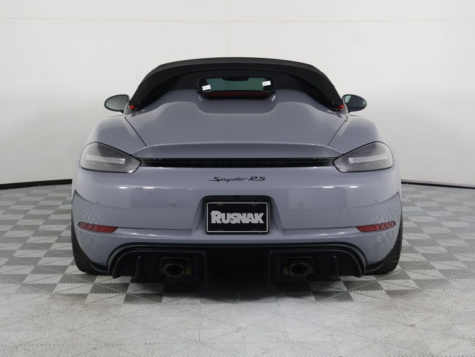 Certified Used 2024 Arctic Grey Porsche RS image 6