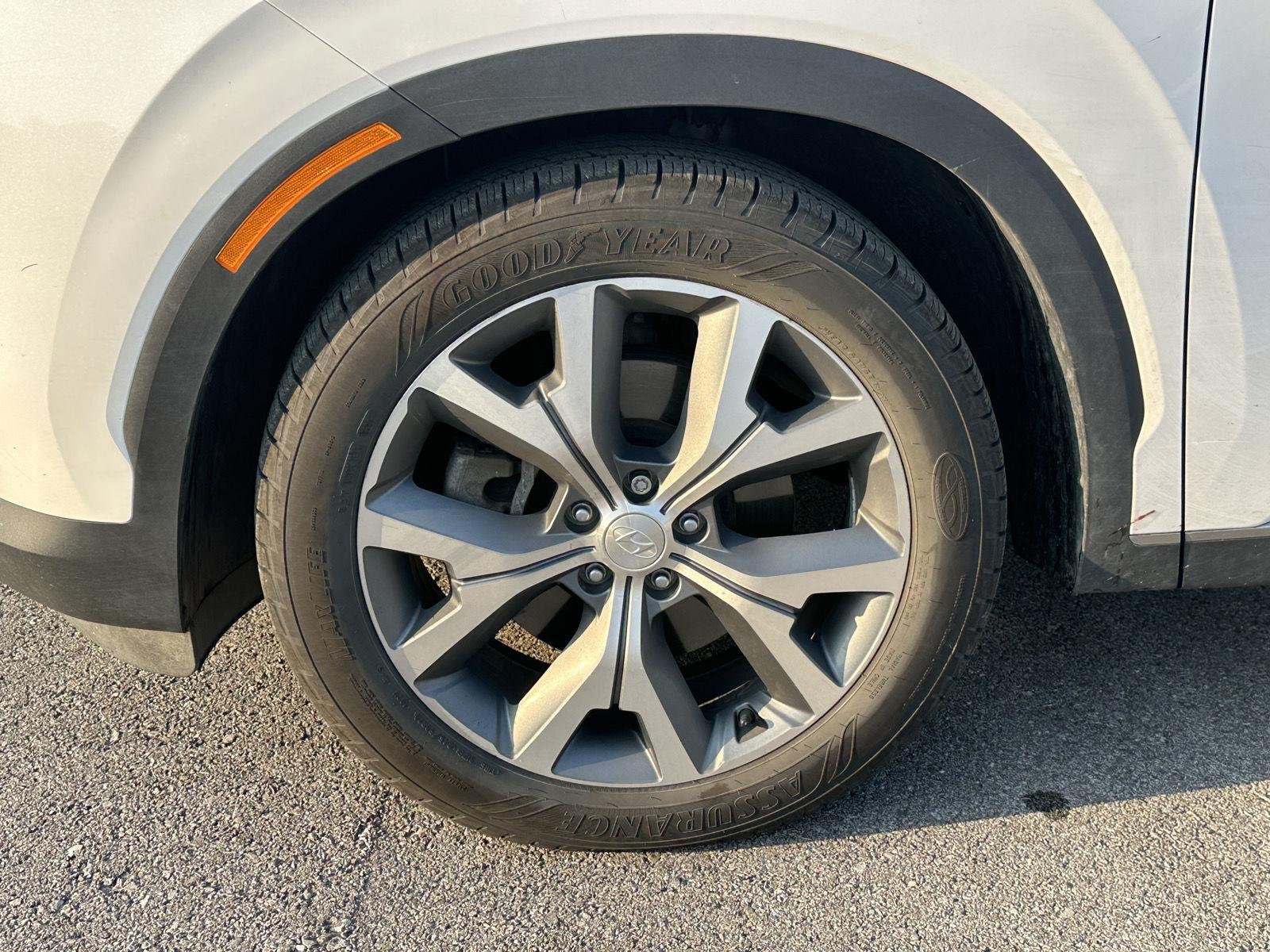 Used 2020 Hyper White Hyundai SEL image 6