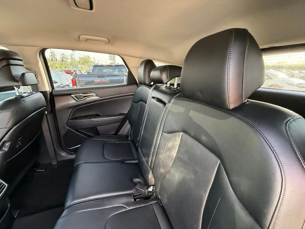 Used 2023 Black Kia EX image 23
