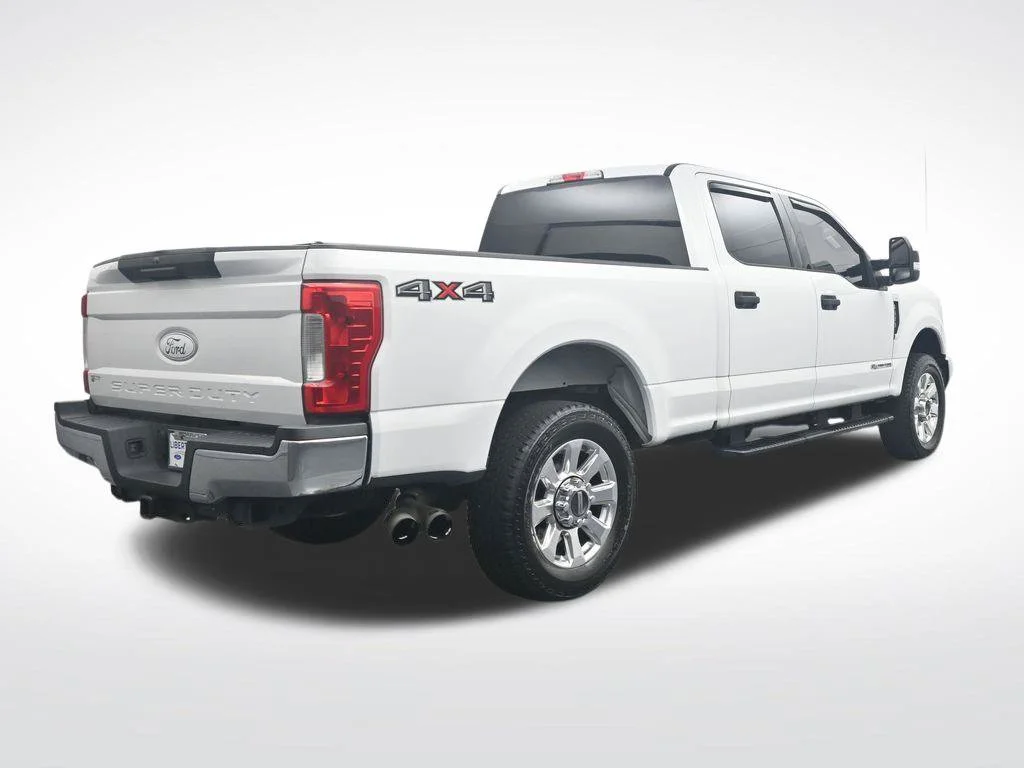 Used 2019 Oxford White Ford XLT image 6