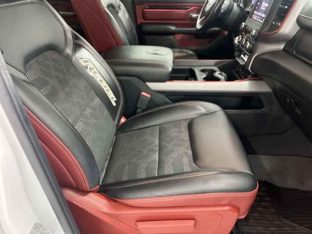 Used 2019 Bright White Clearcoat Ram Rebel Crew Cab 5.7L V8 4x4 1 Owner image 28