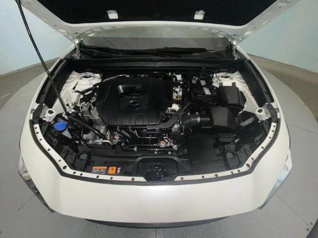 Used 2023 White Mazda 2.5 S Preferred Package image 22