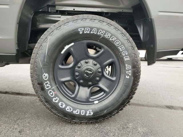 New 2026 Ceramic Gray Clear-Coat Exterior Paint RAM Tradesman image 9