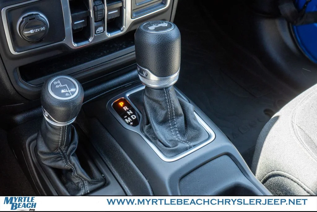 Used 2026 Blue Pearl Jeep Sport S image 26