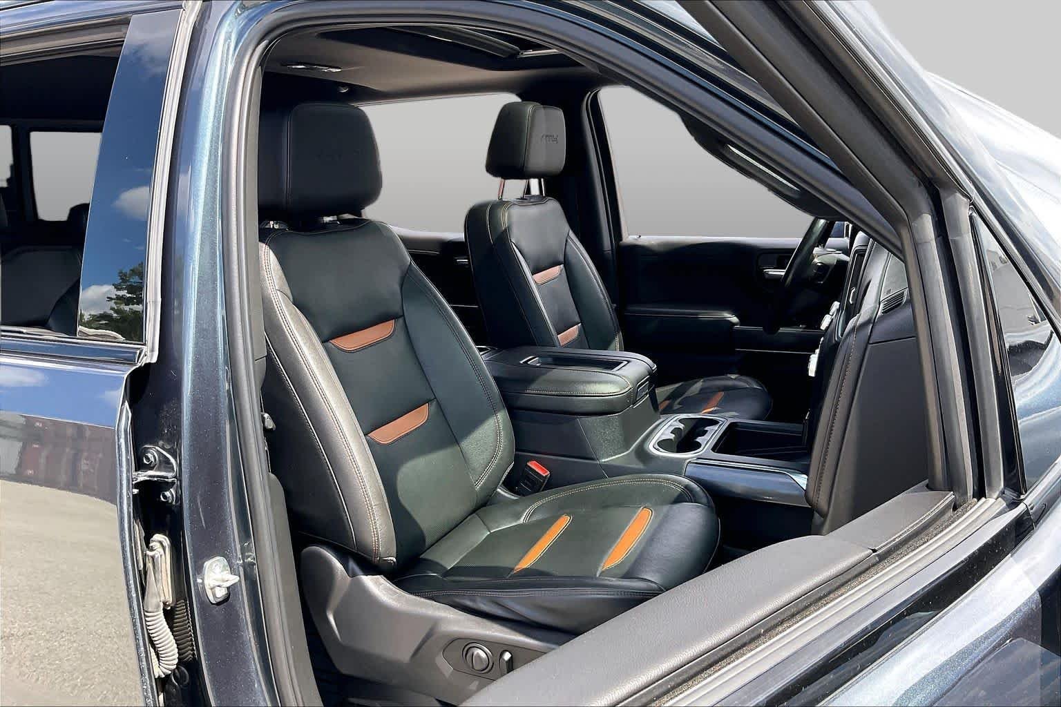Used 2019 Dark Sky Metallic GMC AT4 image 9