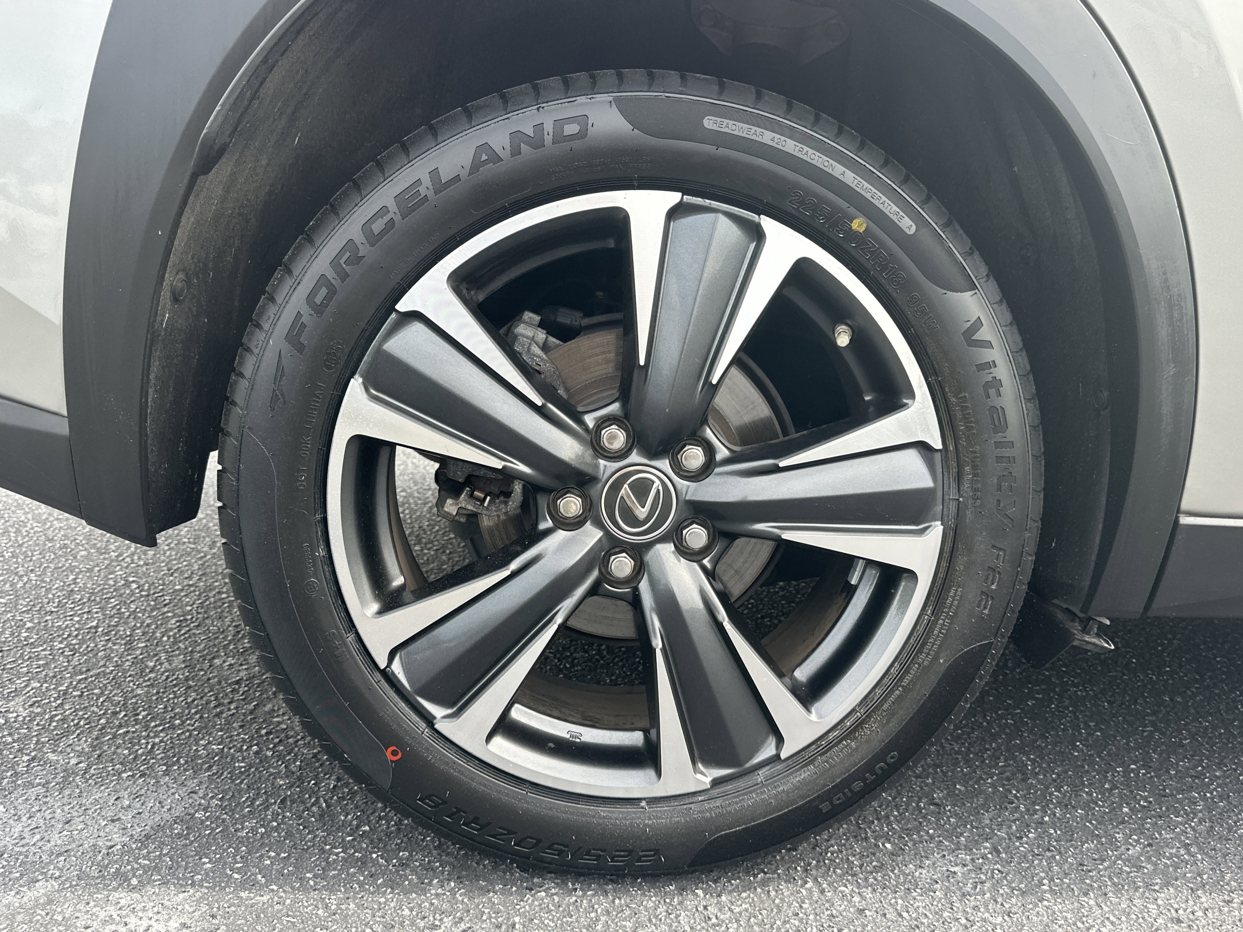 Used 2022 ATOMIC SILVER Lexus UX 200 image 18