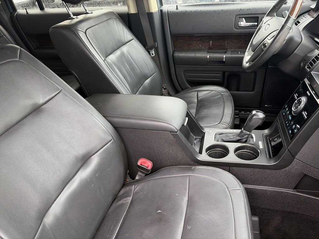 Used 2019 Blue Metallic Ford Limited image 31