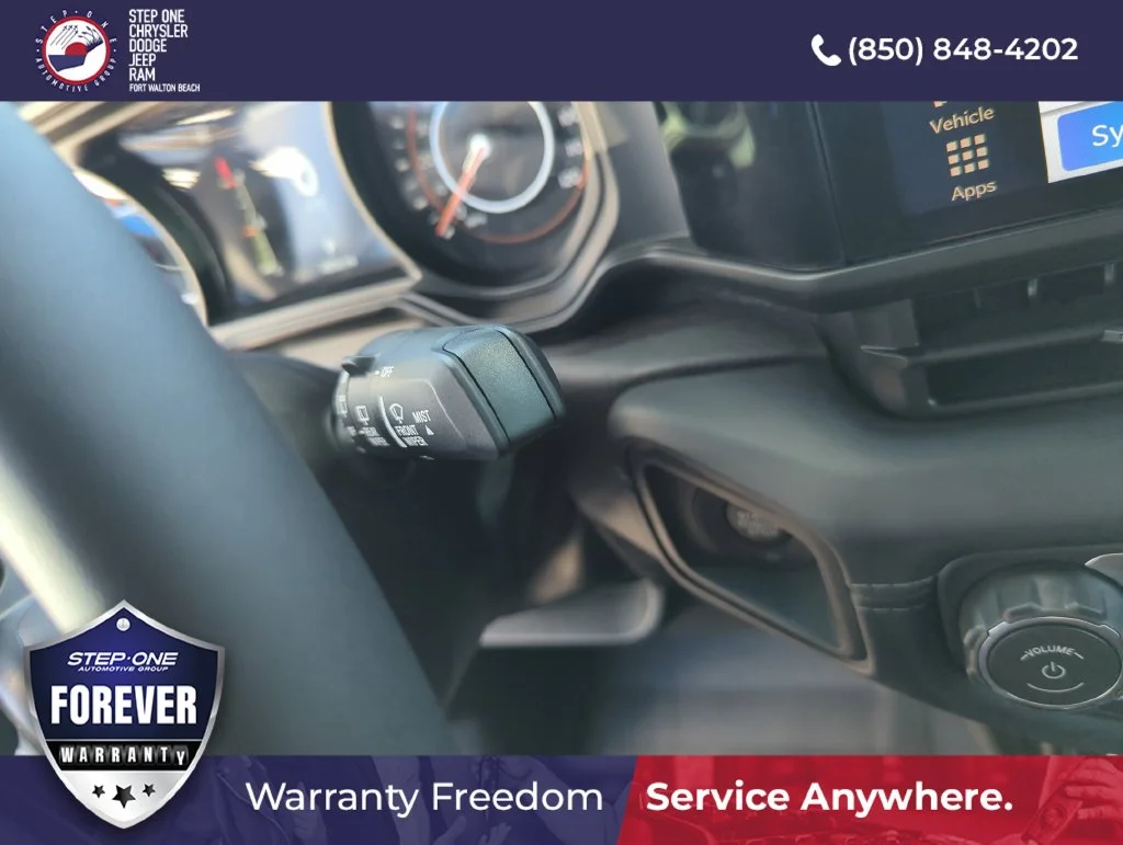 Used 2025 White Jeep Rubicon X image 23