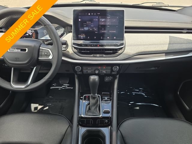 Certified Used 2024 White Jeep Latitude image 11