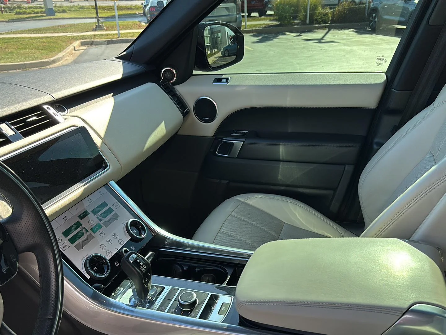 Used 2021 Eiger Grey Land Rover HSE Silver Edition image 13