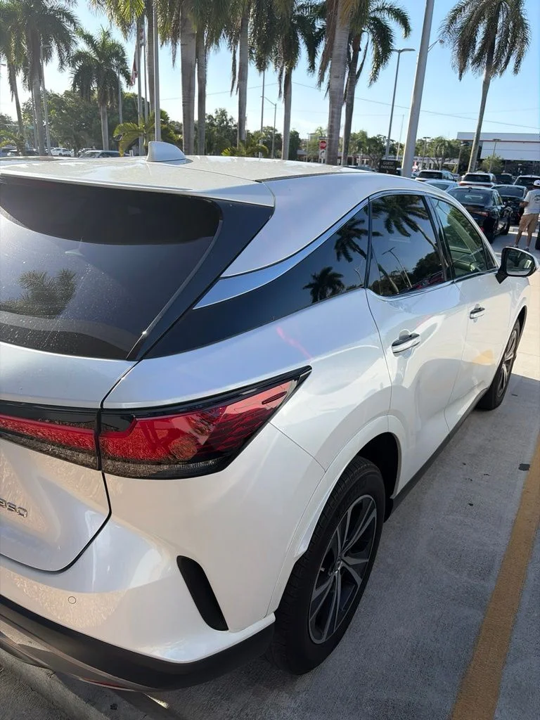 Used 2023 Eminent White Pearl Lexus  image 5
