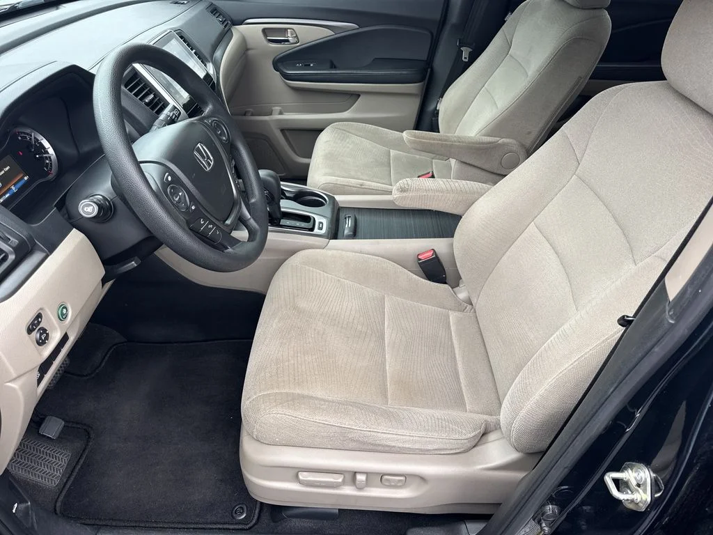 Used 2018 Beige Honda EX image 9