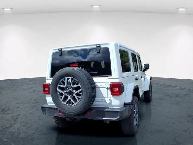 Used 2025 White Jeep Sahara image 14