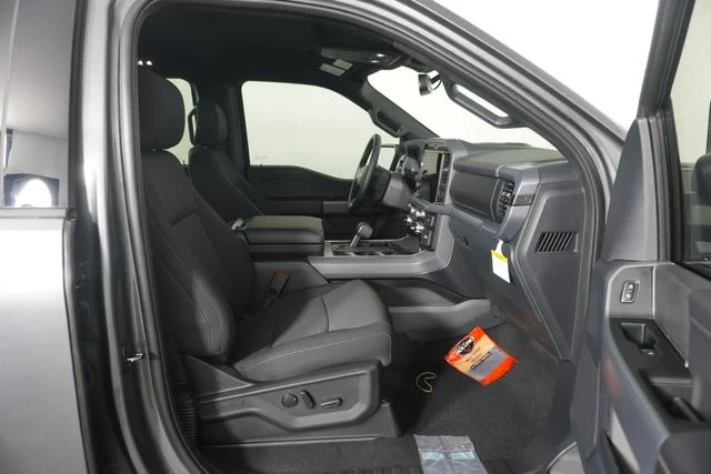 New 2026 Carbonized Gray Metallic Ford XLT image 37