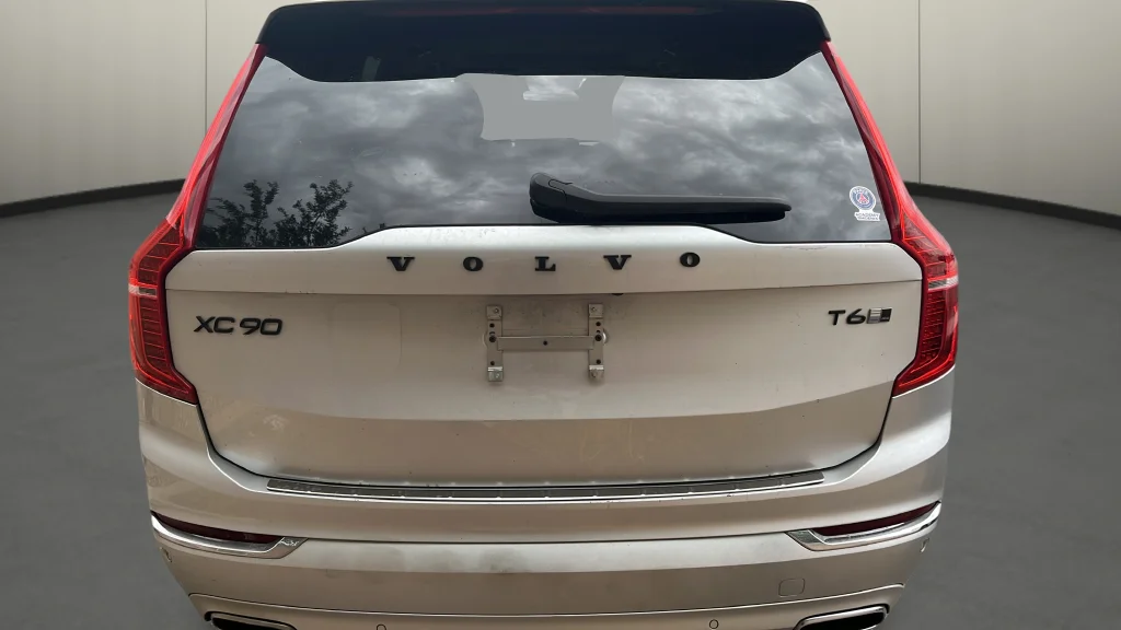 Used 2019 Silver Volvo T6 Inscription image 6