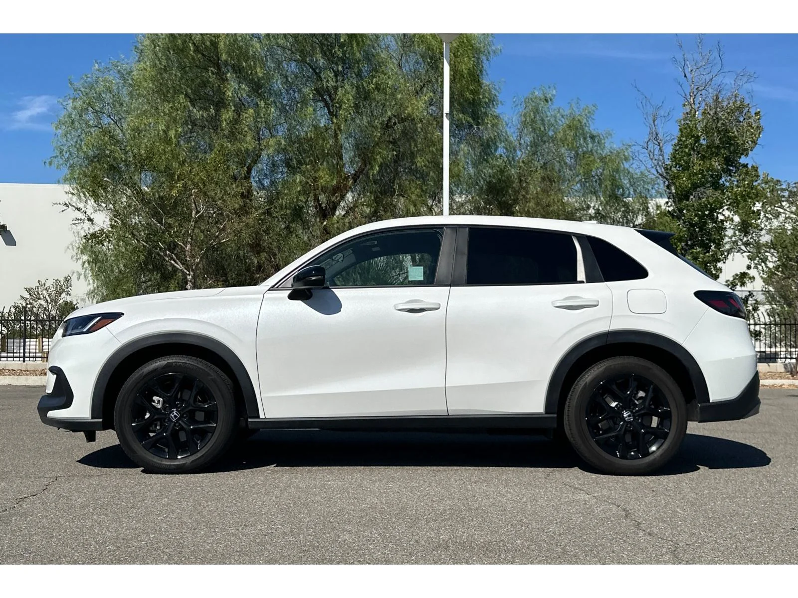 Used 2025 Platinum White Pearl Honda Sport image 2