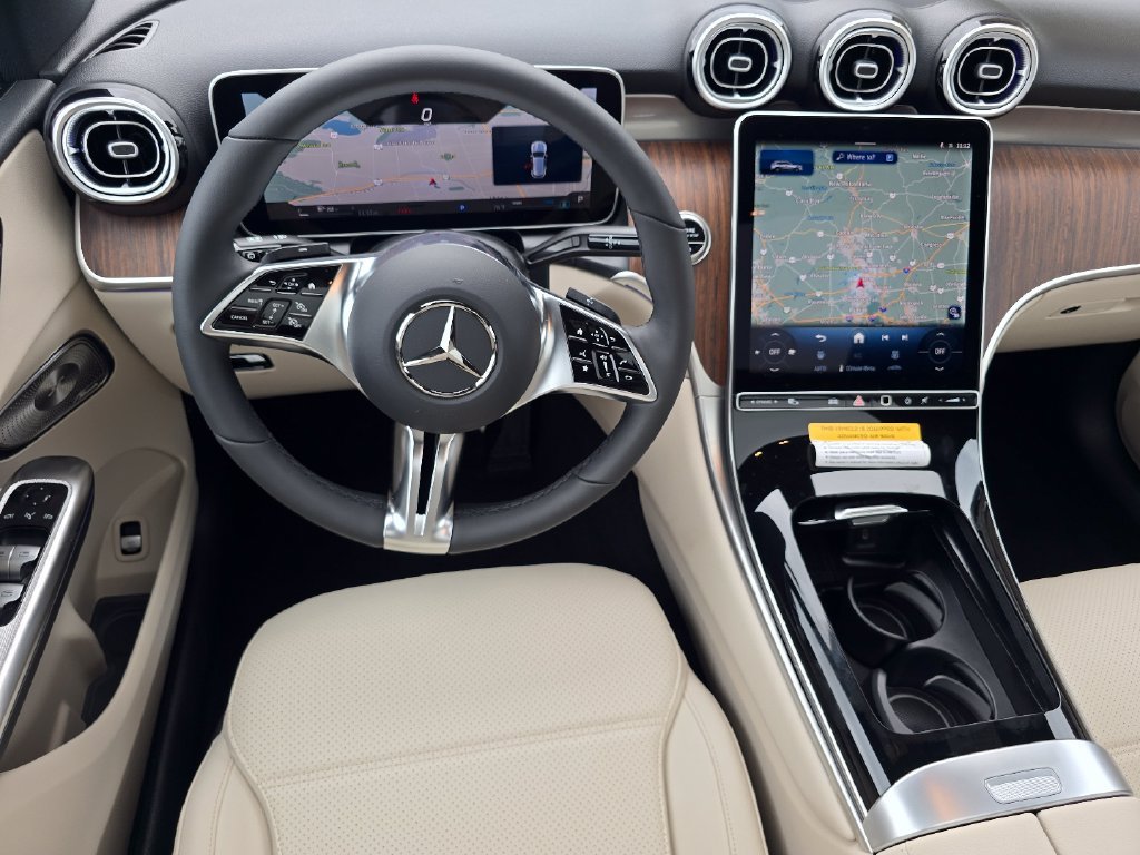 New 2026 Polar White Mercedes-Benz GLC 300 image 71