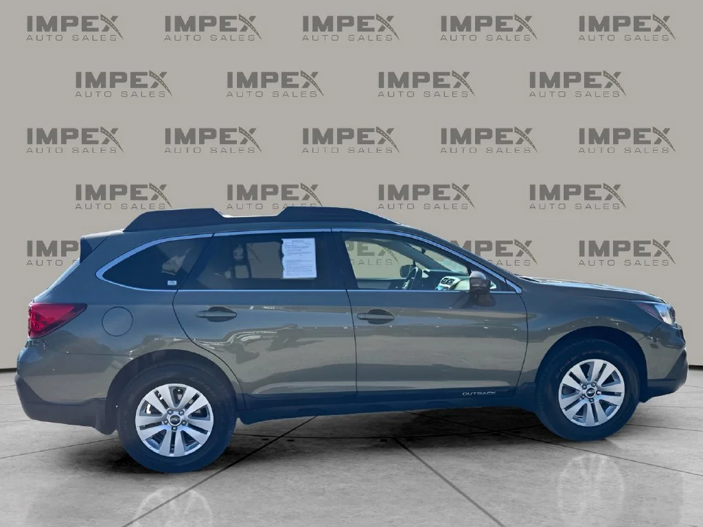 Used 2019 Green Subaru 2.5i Premium image 6