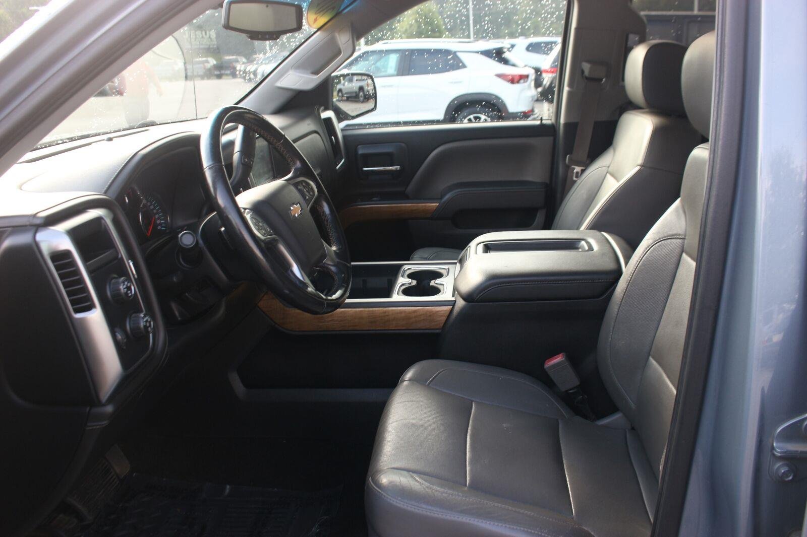 Used 2015 SLATE GREY METALLIC Chevrolet LTZ image 16
