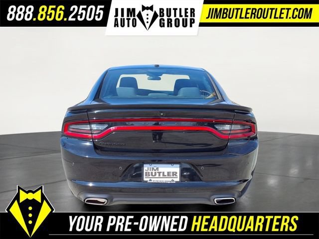 Used 2020 Black Dodge SXT RWD image 15