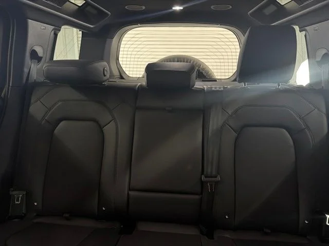 New 2026 Gondwana Stone Metallic Land Rover X-Dynamic SE image 12