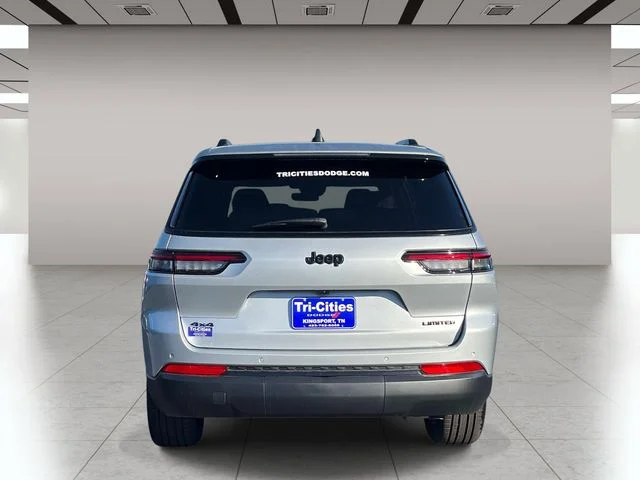 New 2025 Silver Zynith Exterior Paint Jeep Limited image 4