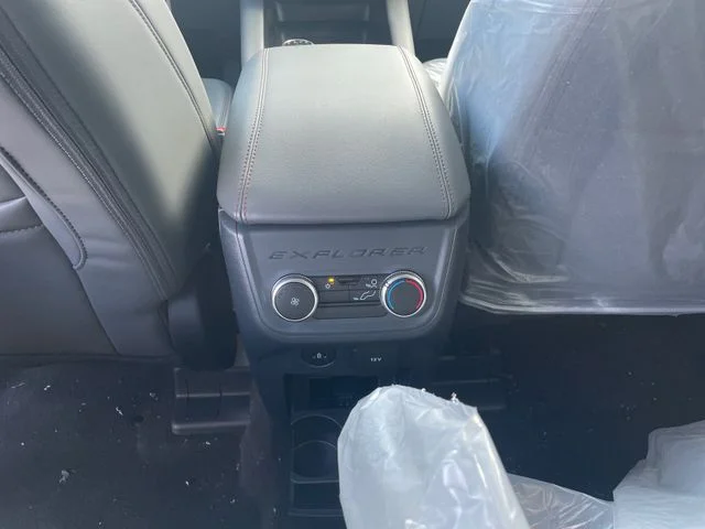 New 2026 Agate Black Metallic Ford Active image 29