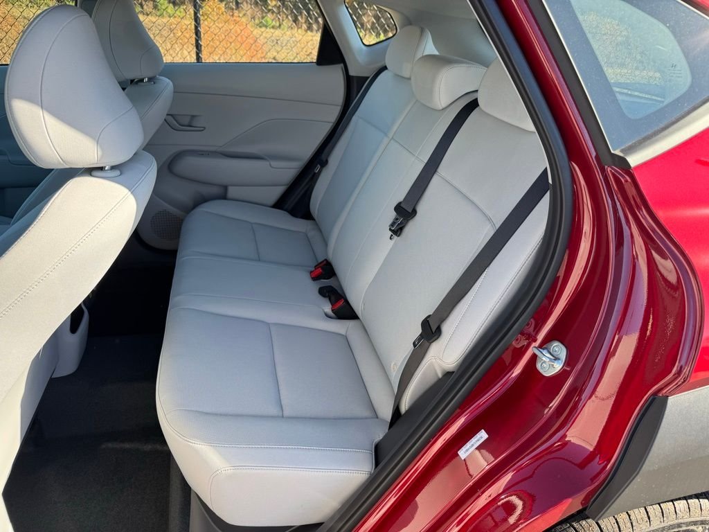 2026 Hyundai Kona SE - Photo 15