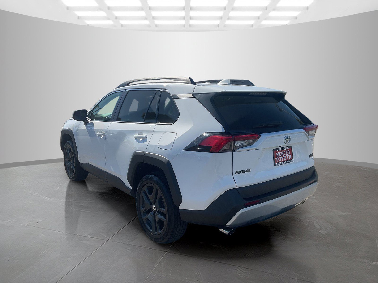 Used 2024 Ice Cap Toyota Adventure image 3