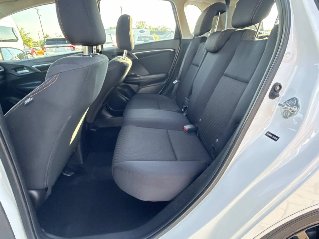 Used 2018  Honda Sport image 26