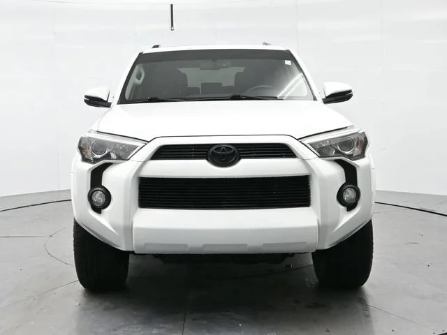 Used 2019 Super White Toyota SR5 image 2