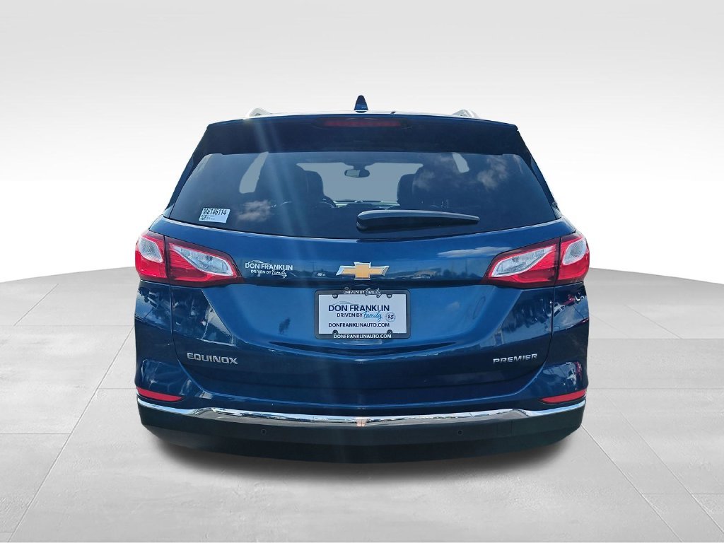Used 2021 Blue Chevrolet Premier image 4