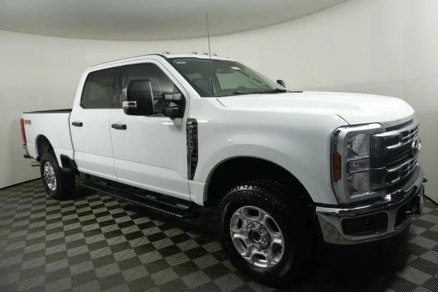 New 2026 Oxford White Ford F-350® XLT image 1