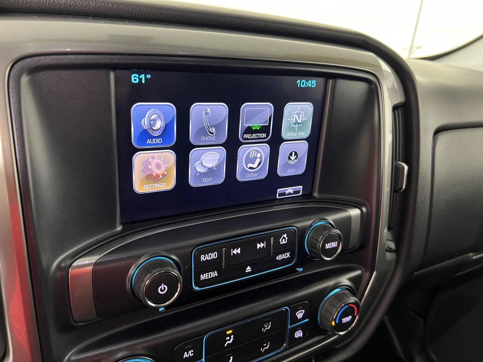 Used 2018 Black Chevrolet LT image 7