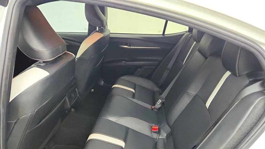 Used 2025 Ice Cap Toyota SE w/ Convenience Pkg image 20