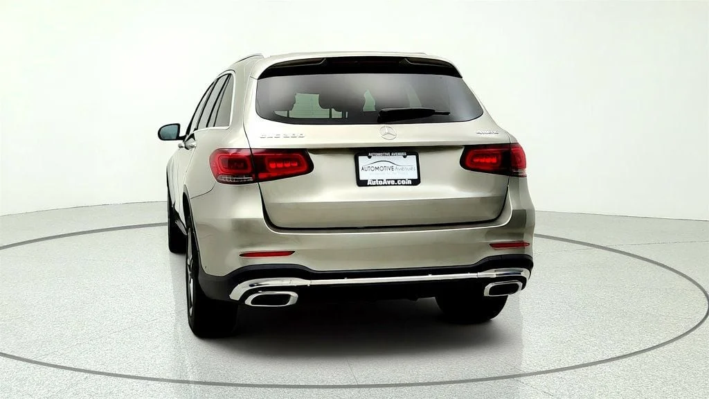 Used 2022 Mojave Silver Metallic Mercedes-Benz GLC 300 4MATIC SUV w/ AMG® Line & Premium Package Lite image 6