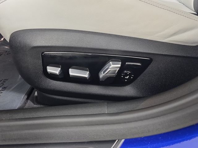 Used 2019 Blue BMW Executive Pkg image 17