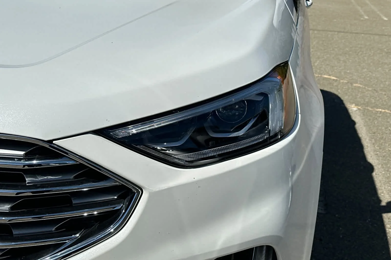 Used 2020 Star White Metallic Tri-Coat Ford Titanium image 11