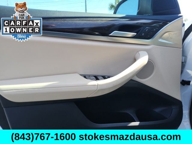 Used 2022 White BMW sDrive30i image 14