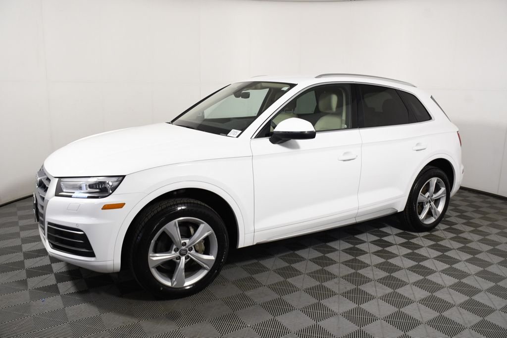 Used 2020 Audi Q5 Premium with VIN WA1ANAFY1L2093543 for sale in Richfield, Minnesota
