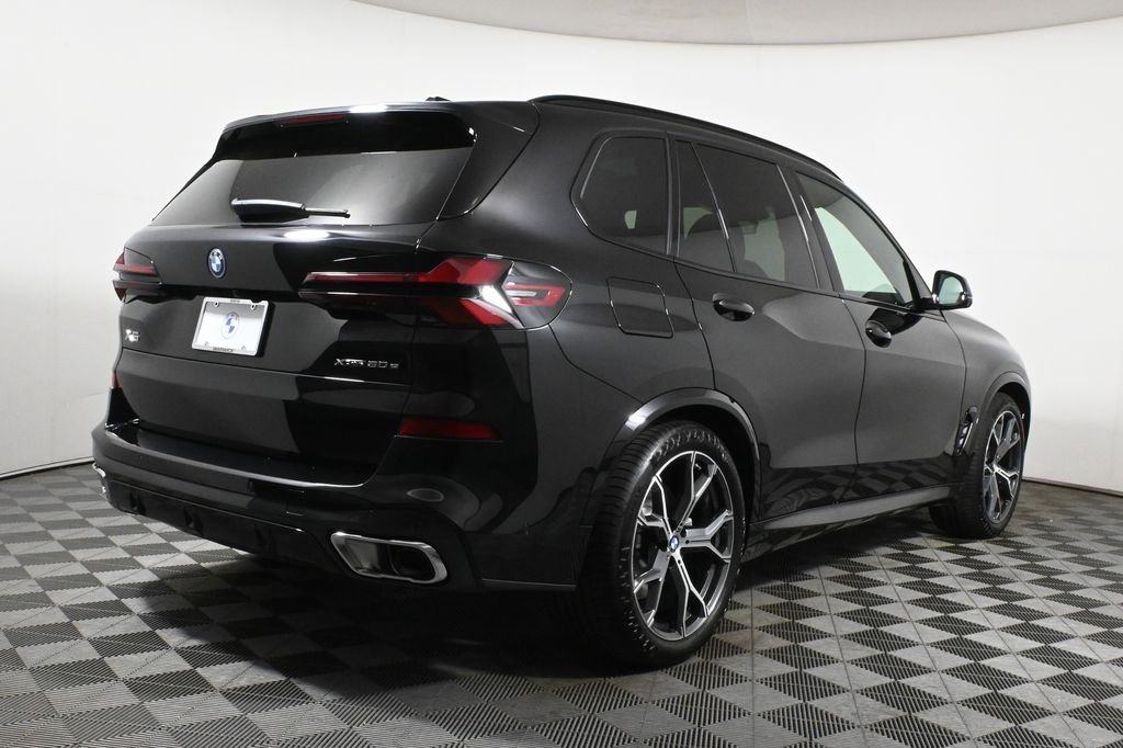 Used 2026 Black BMW xDrive50e image 7