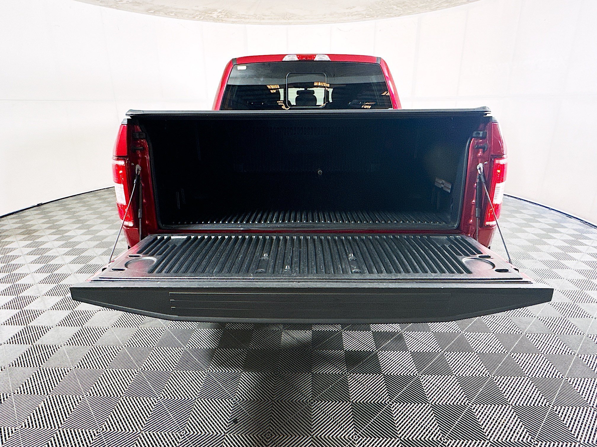 Used 2020 Red Metallic Ford XLT image 30