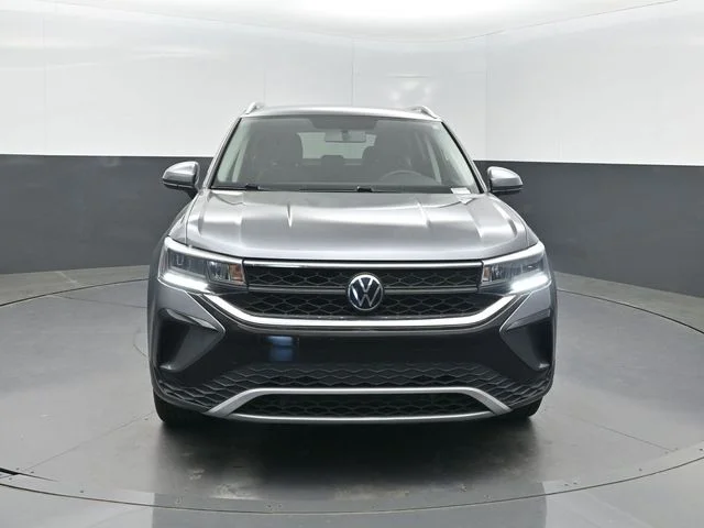 Used 2022 Gray Volkswagen 1.5T SE image 38