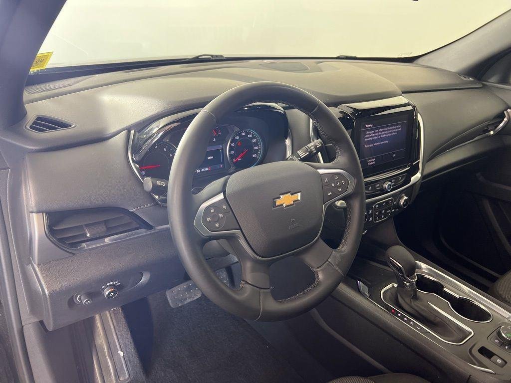 Used 2023 Black Metallic Chevrolet LT image 5