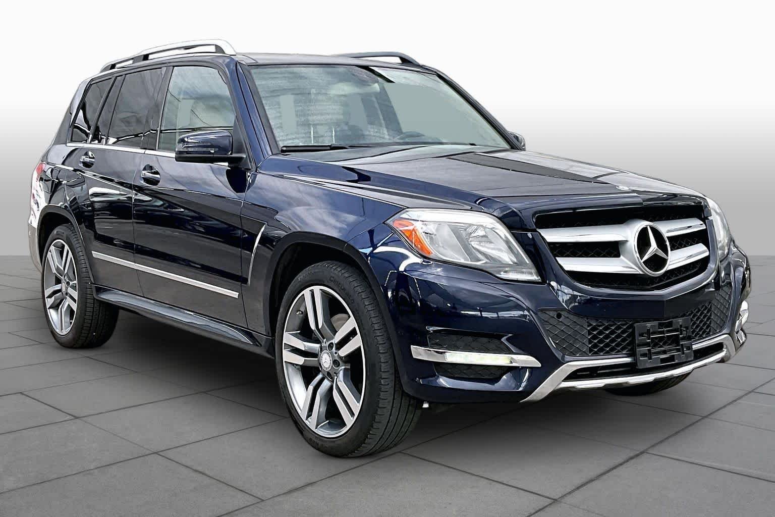 Used 2015 Lunar Blue Metallic Mercedes-Benz GLK 350 image 3