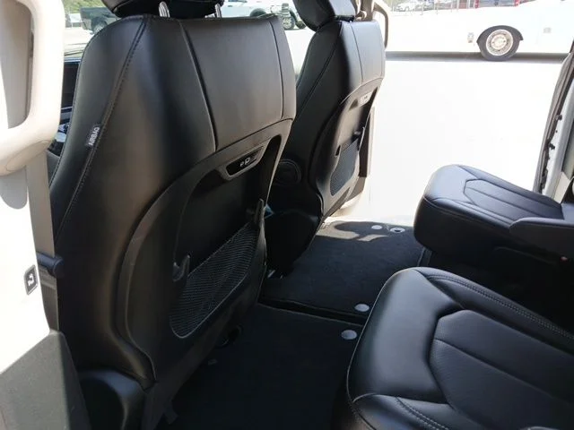 Used 2024 White Chrysler Touring L image 15