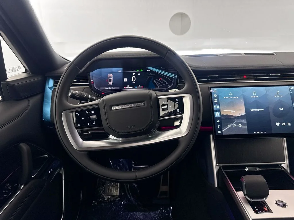 New 2026 Carpathian Grey Land Rover SE image 23